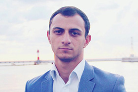 A portrait of Solicitor, Scott Thompson.